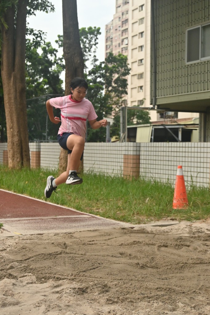 b03_015.jpg