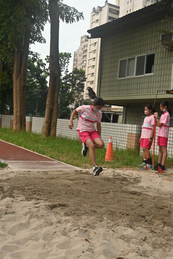 b03_031.jpg