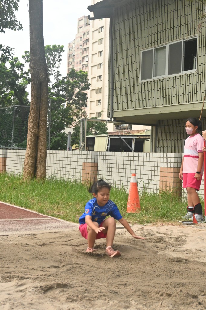 b03_033.jpg