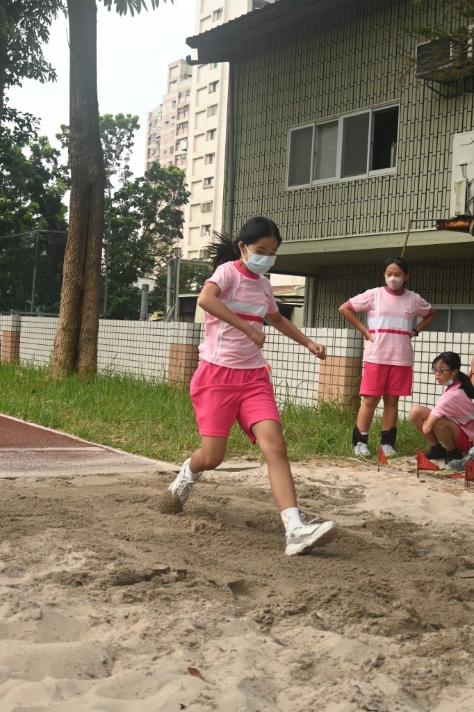 b03_044.jpg