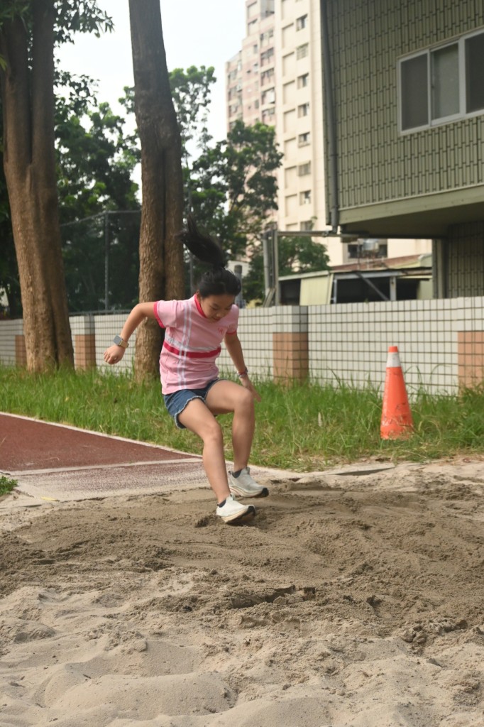 b03_050.jpg
