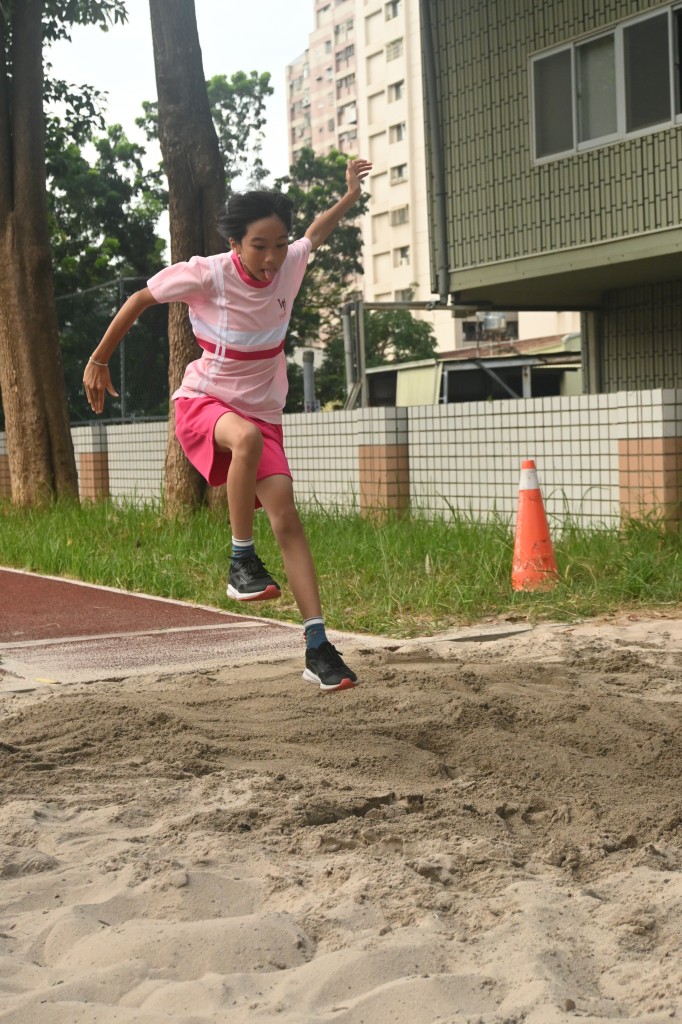 b03_051.jpg