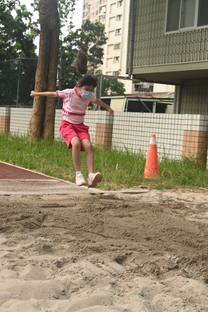 b03_061.jpg