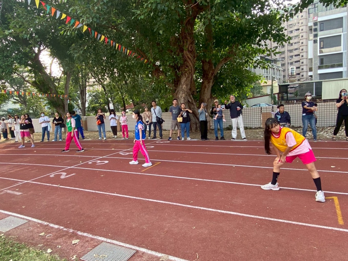 e00_010.jpg