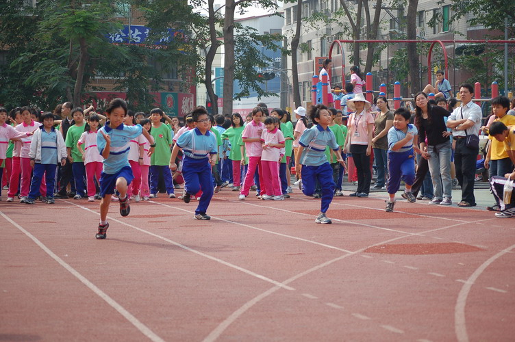 050.JPG