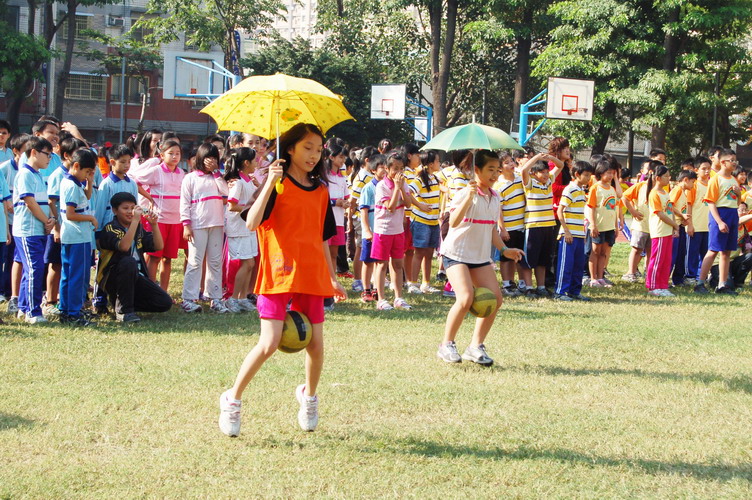033.JPG