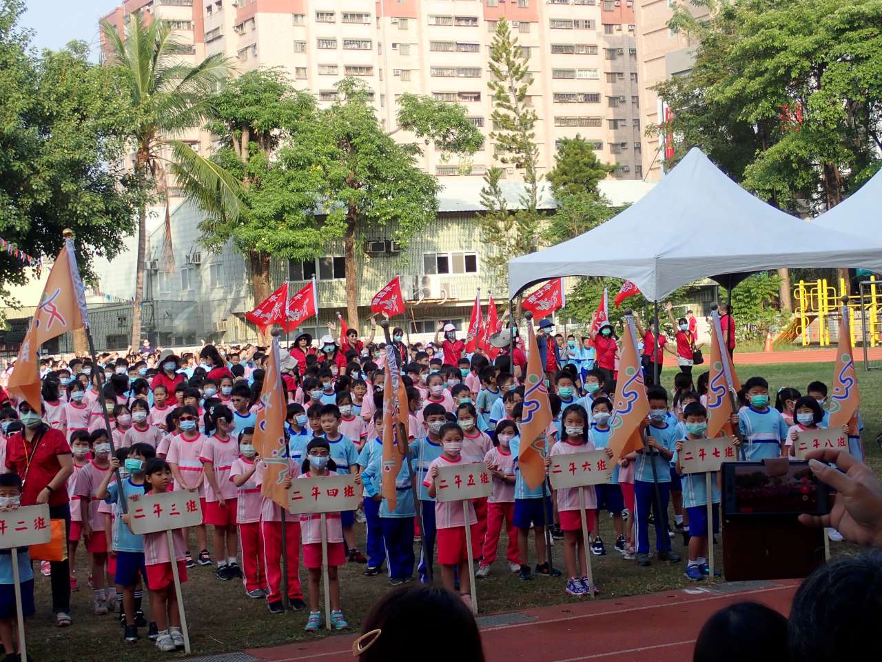 PB270129-1280
