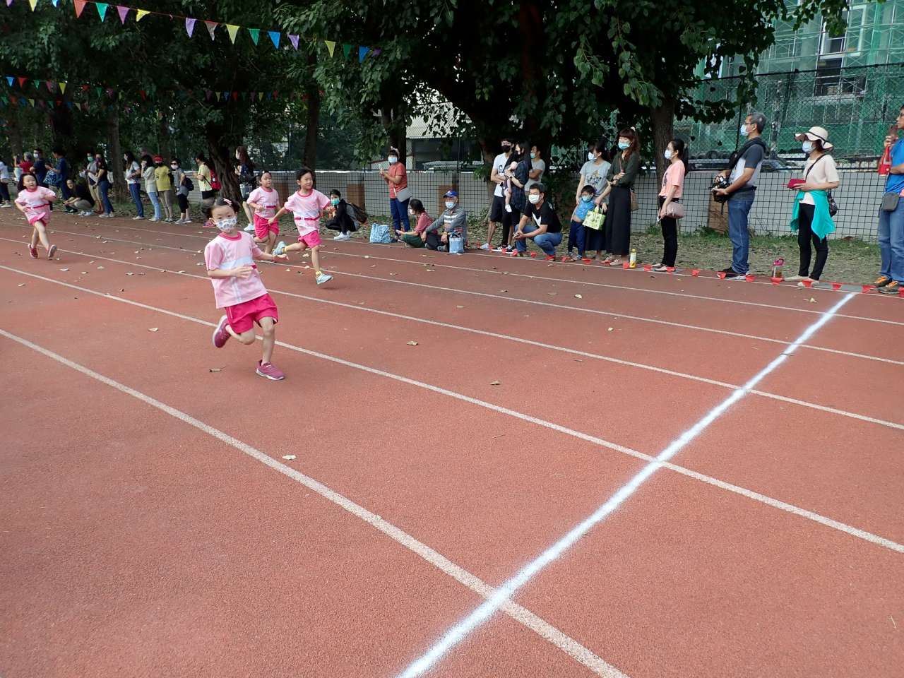 PB270246-1280