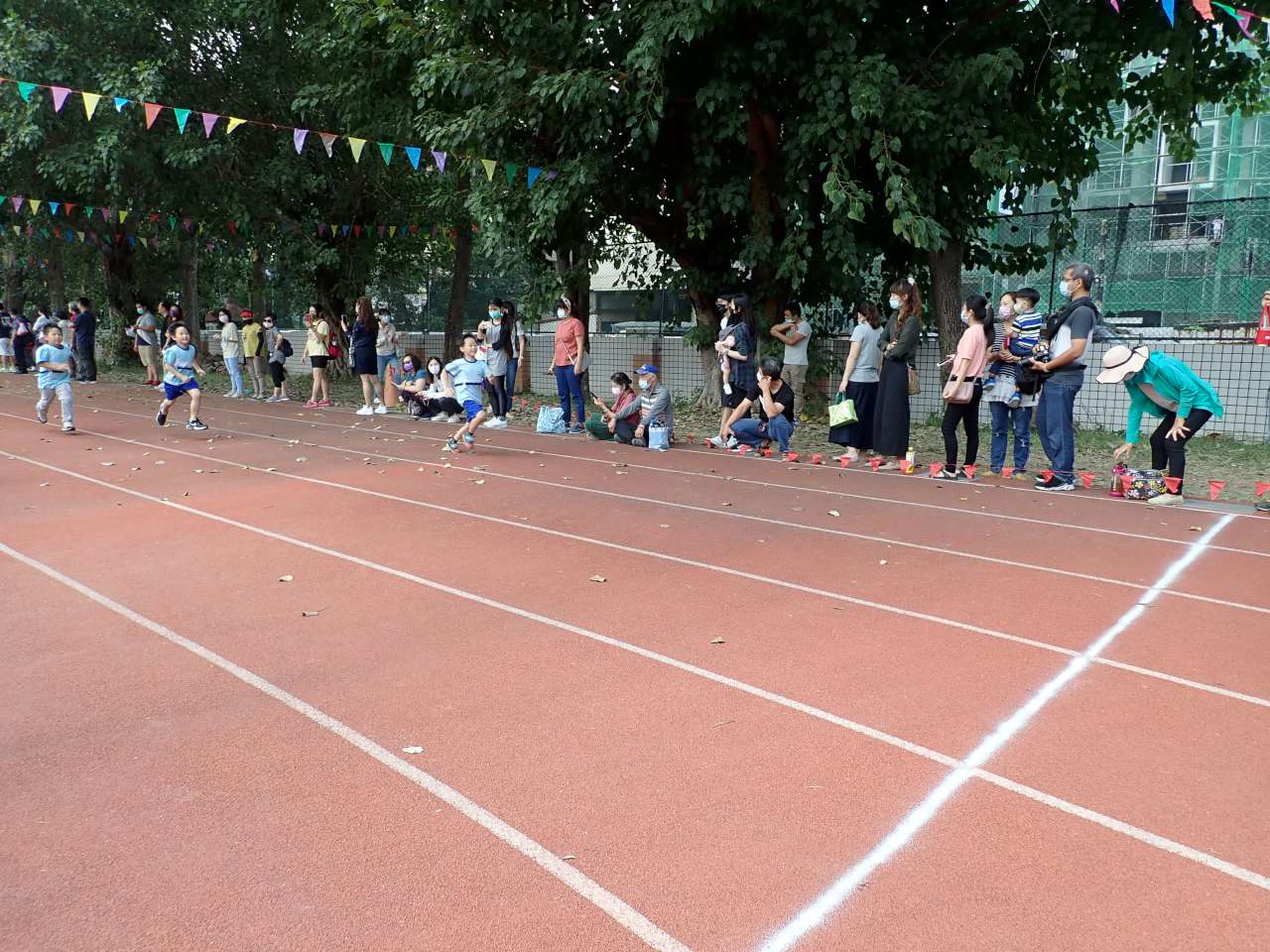 PB270250-1280