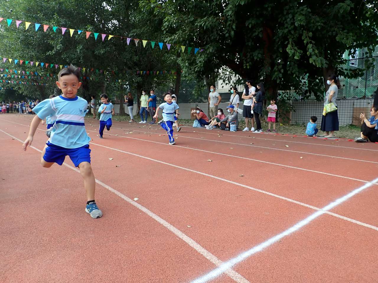 PB270276-1280