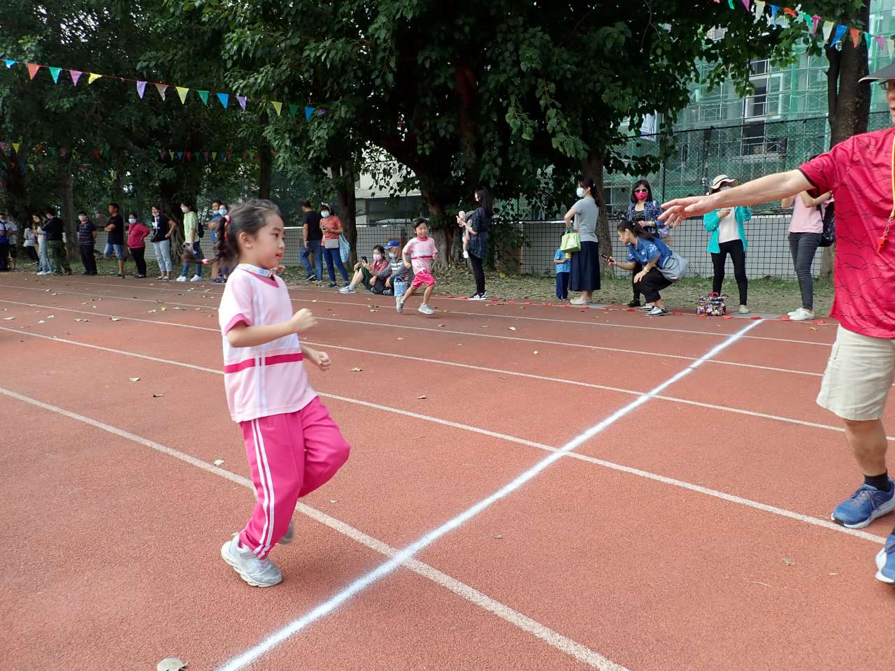 PB270281-1280