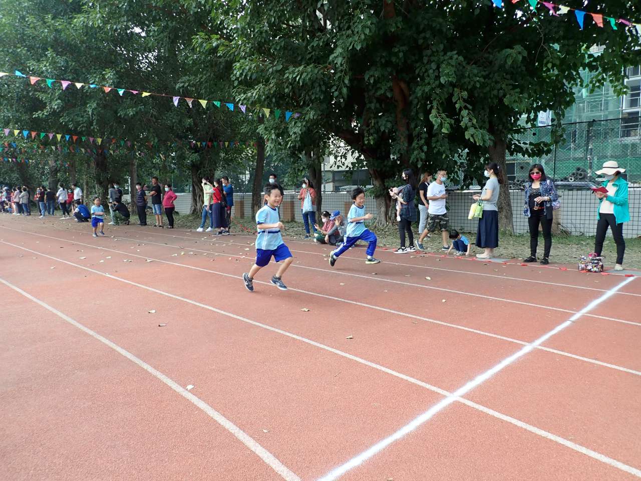 PB270282-1280