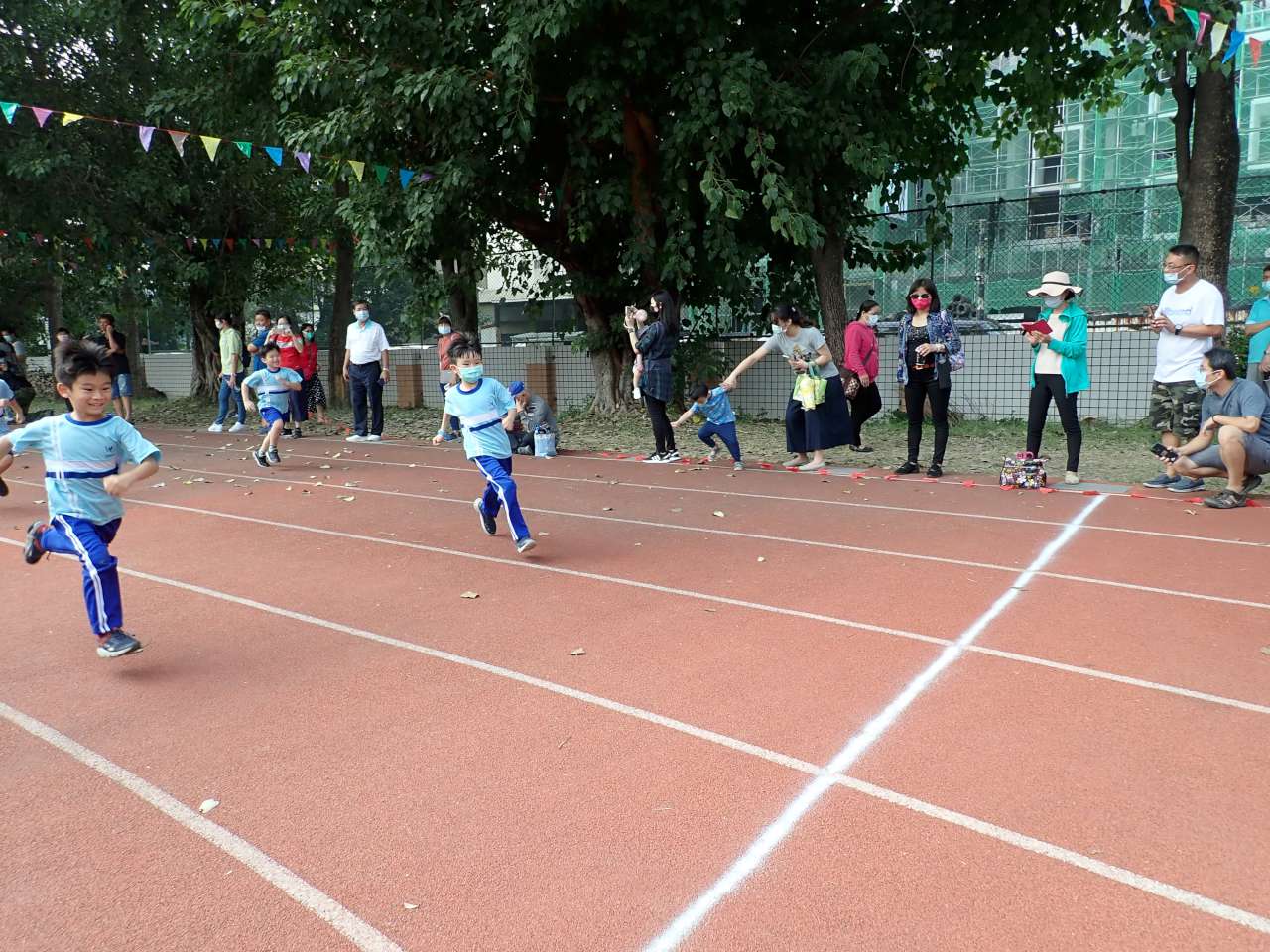 PB270283-1280