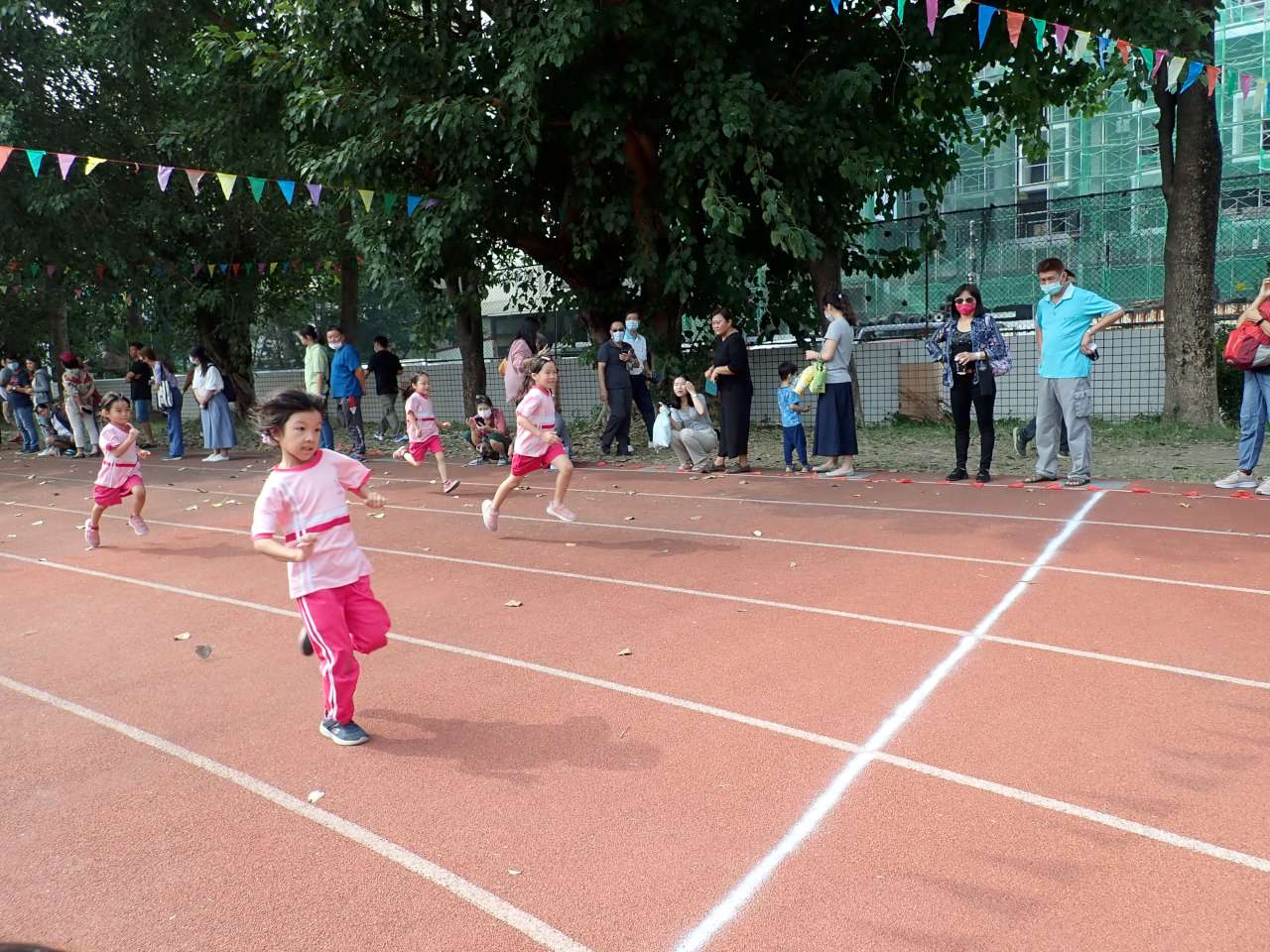 PB270294-1280