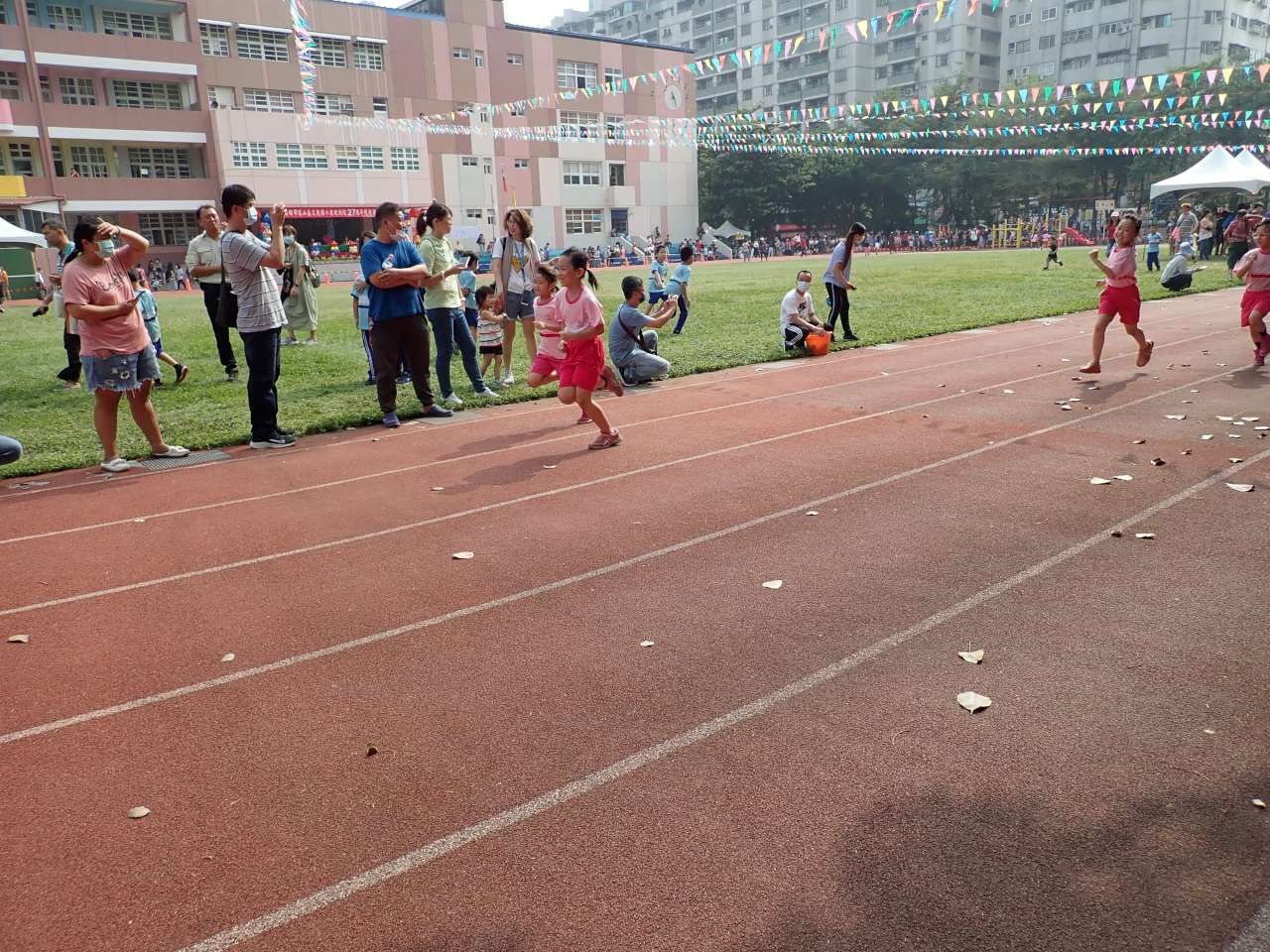 PB270312-1280
