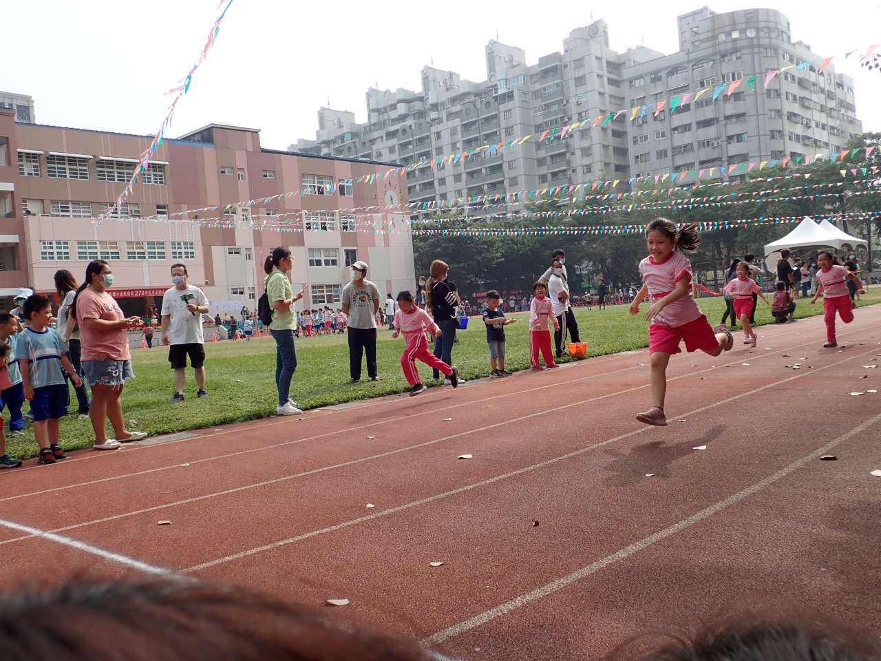 PB270324-1280