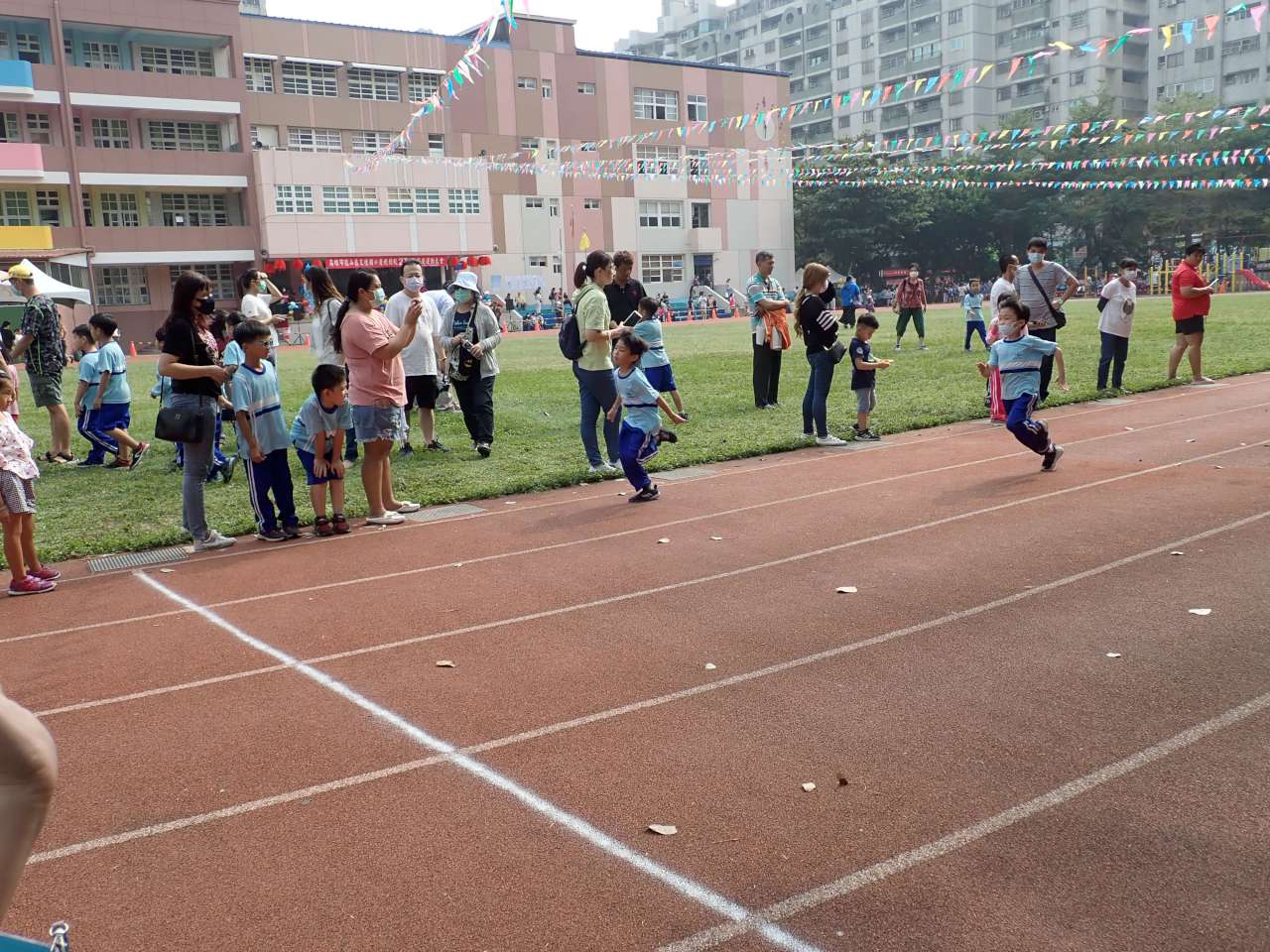 PB270328-1280