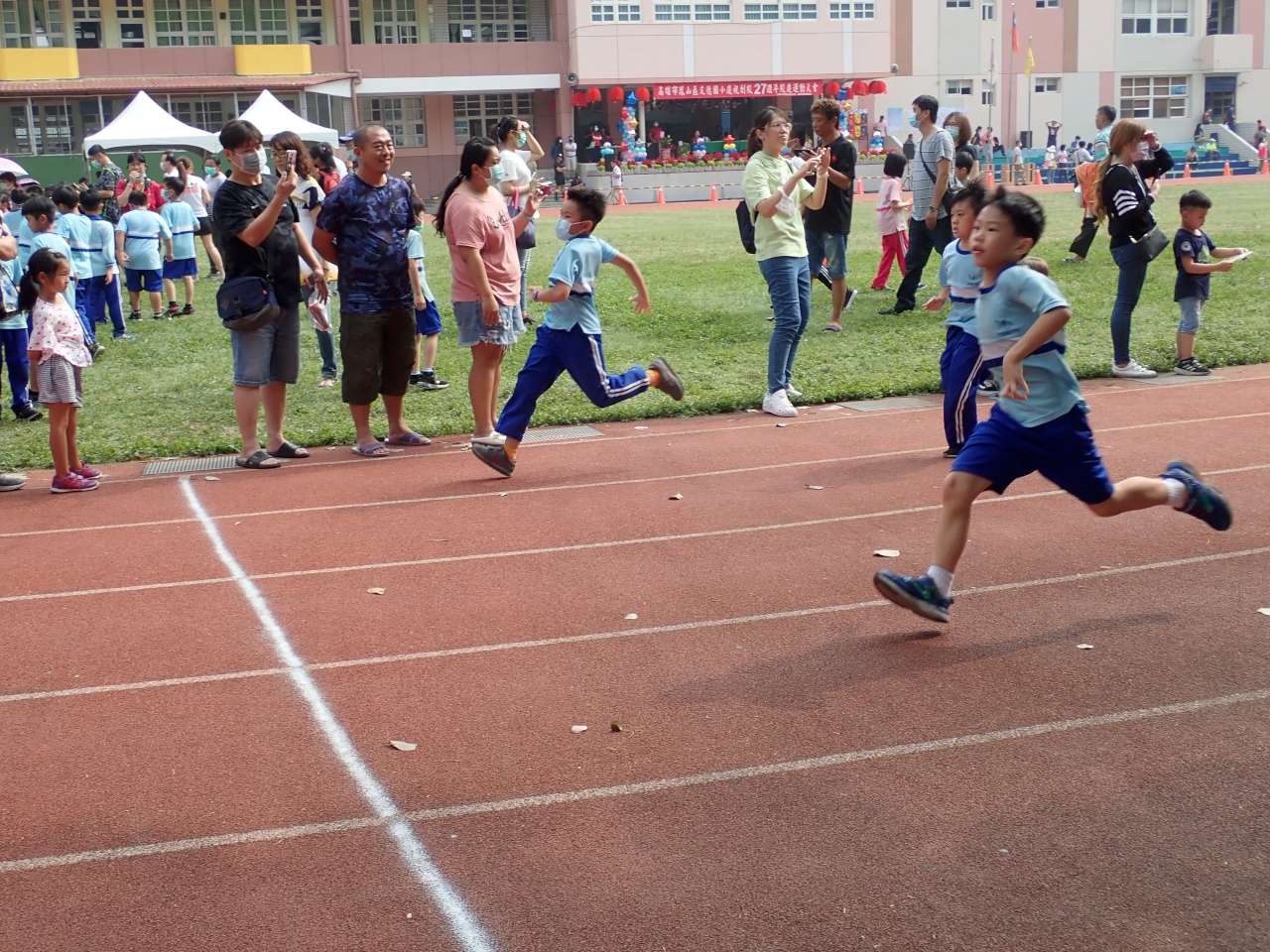 PB270331-1280