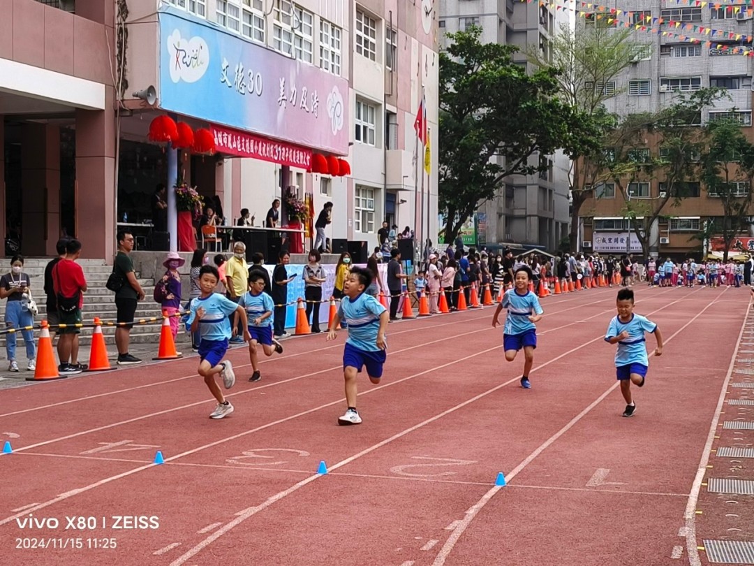 113_b04013.jpg