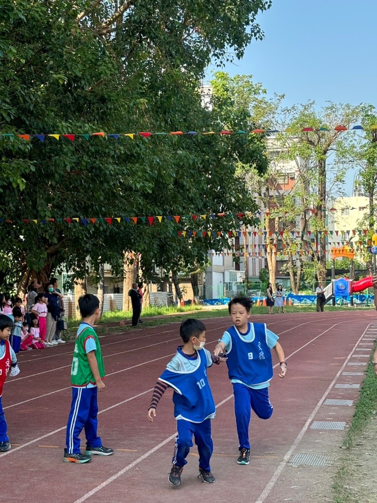 113_c03054.jpg