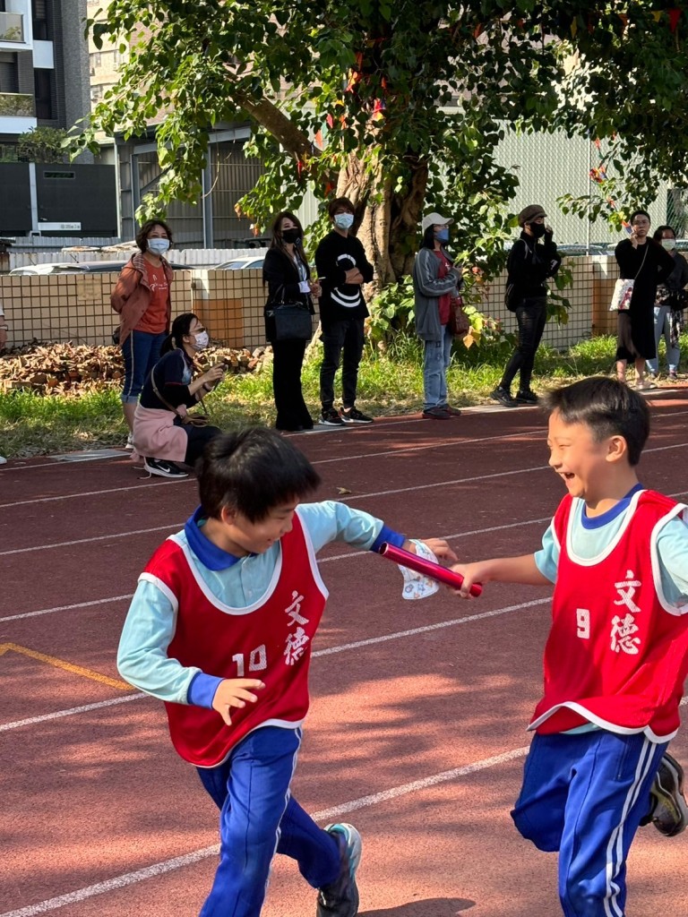 113_c03055.jpg