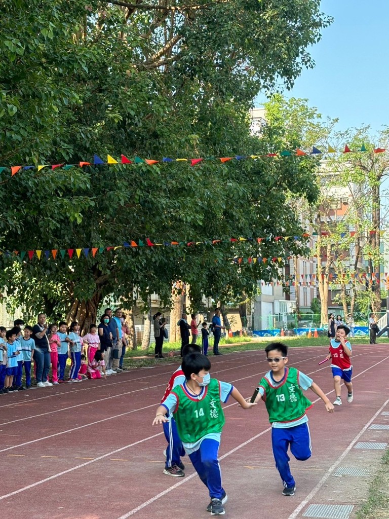 113_c03069.jpg