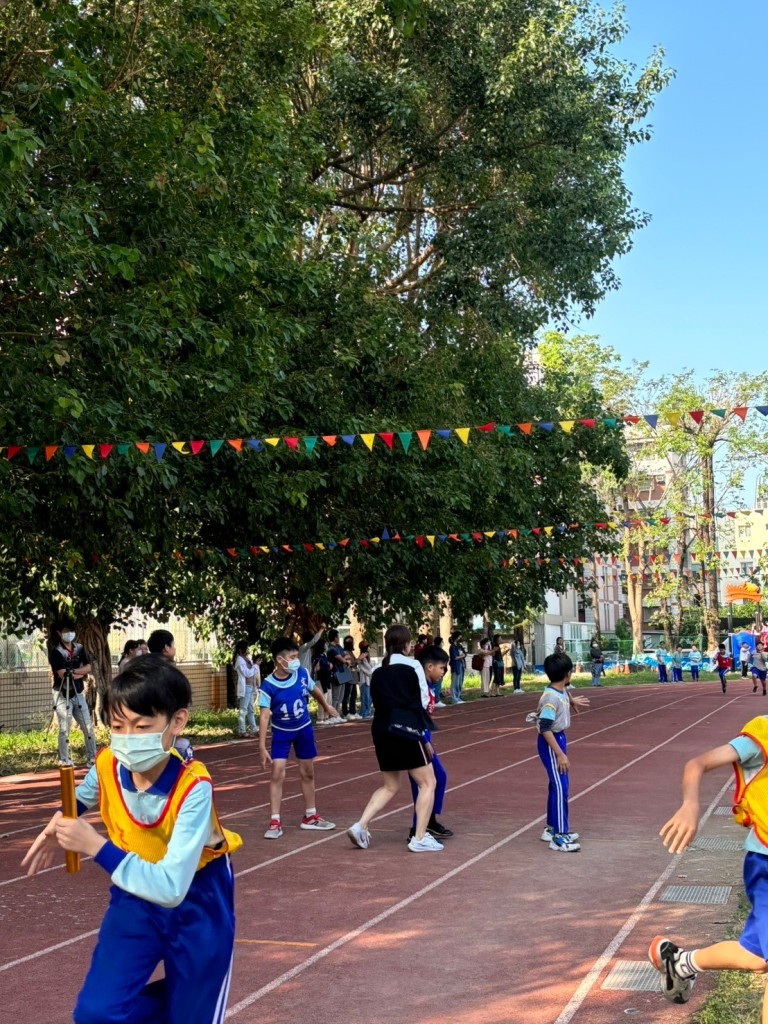113_c06280.jpg