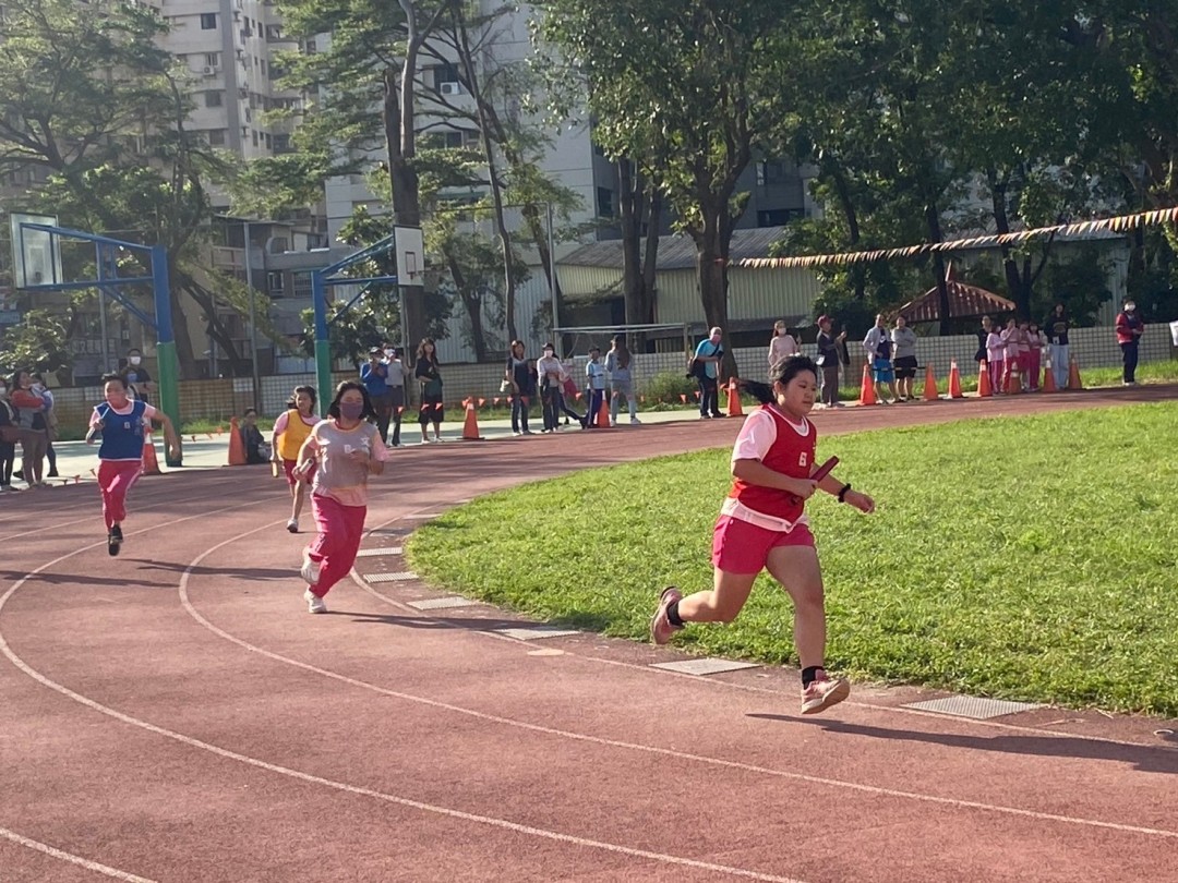 113_c06444.jpg